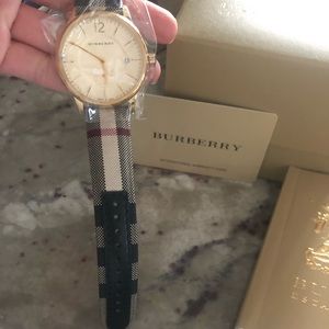 Burberry Accessories - Burberry watch Burberry Accessories - Burberry watch